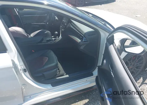 2021 Toyota Camry Trd z USA, uszkodzony, nr VIN 4T1KZ1AK0MU058902